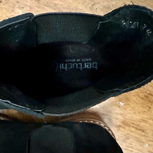 Bertuchi Black Suede Chelsea Boots - Picture 6 of 6